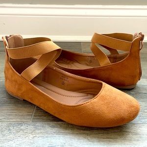 •Camel Cross-Front Suede Flats•